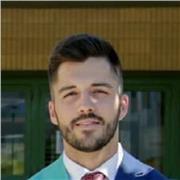 Profesor de Primaria con más de 10 años de experiencia dando clases a alumnos de entre 6 y 15 años.